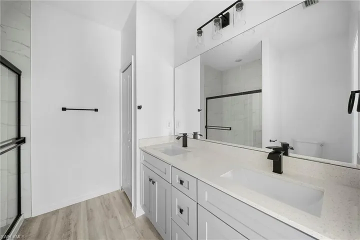 528 Se 6th St, Cape Coral, Florida 33990