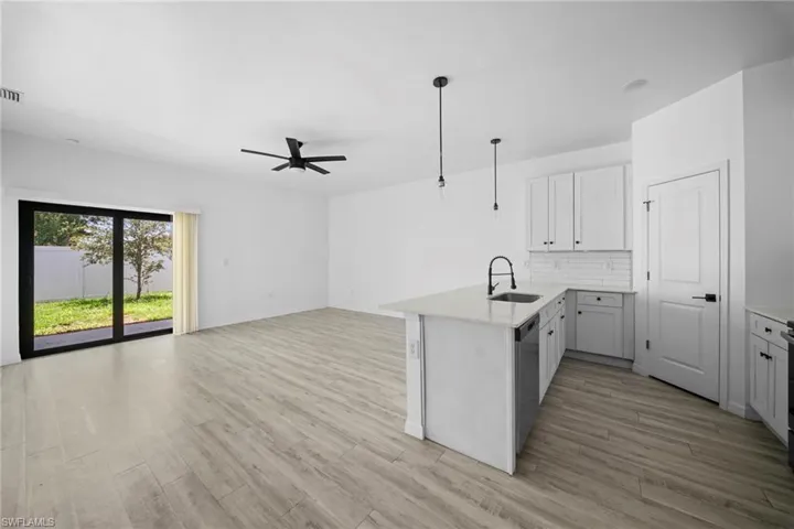528 Se 6th St, Cape Coral, Florida 33990