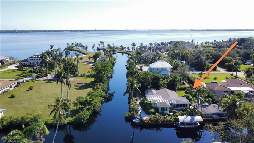 3 House to the River!