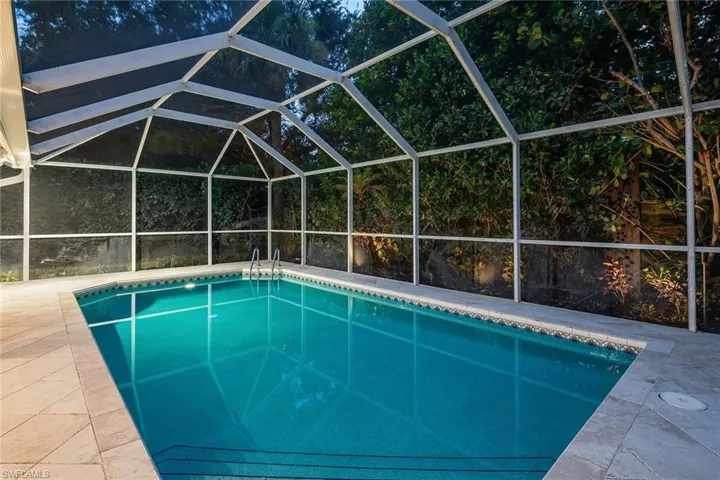 7645  San Sebastian  WAY, Naples, FL 34109