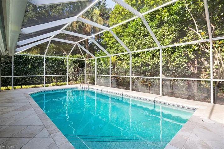 7645  San Sebastian  WAY, Naples, FL 34109