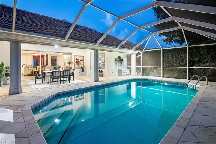 7645  San Sebastian  WAY, Naples, FL 34109
