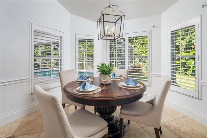 7645  San Sebastian  WAY, Naples, FL 34109