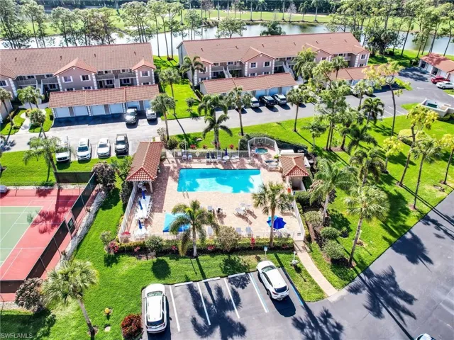 Aerial of Cobblestone amenities