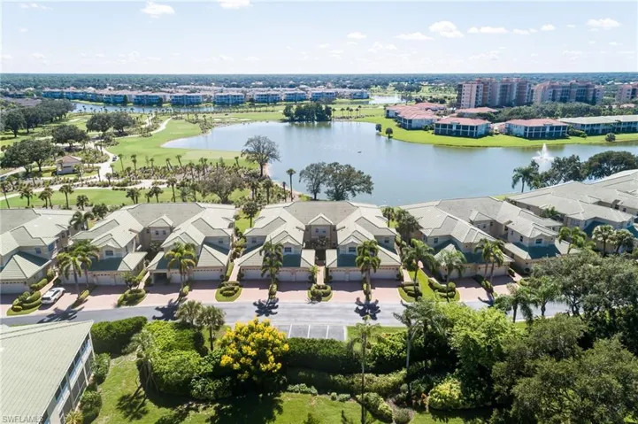673  Vintage Reserve  CIR, Naples, FL 34119