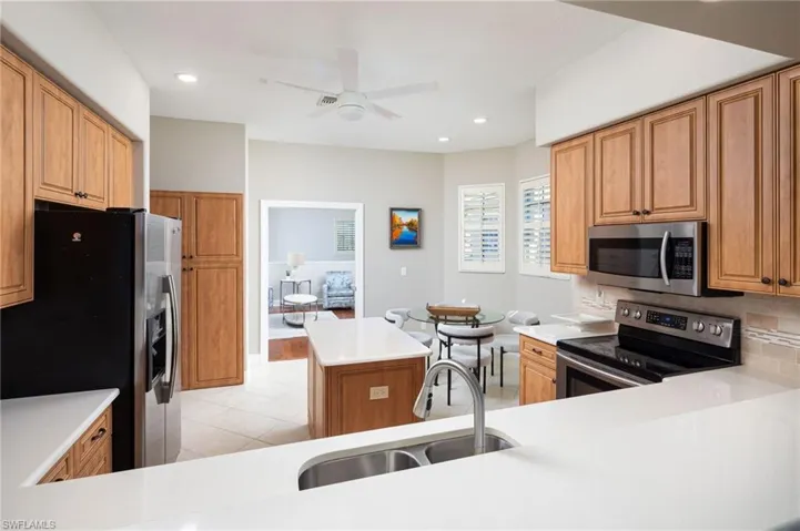 673  Vintage Reserve  CIR, Naples, FL 34119