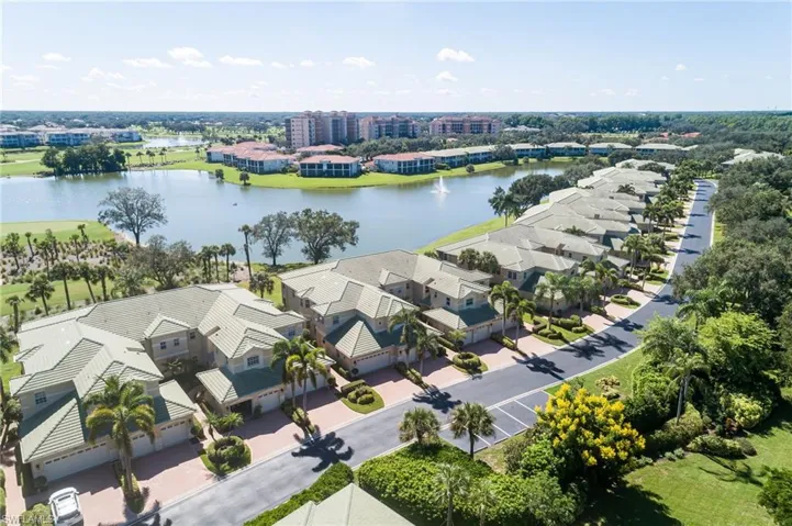 673  Vintage Reserve  CIR, Naples, FL 34119