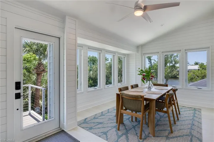992 Fish Crow Rd, Sanibel, Florida 33957