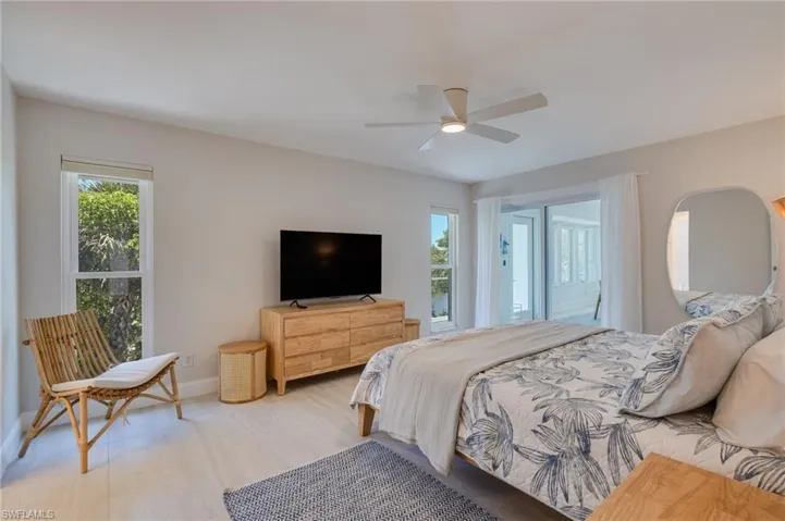 992 Fish Crow Rd, Sanibel, Florida 33957