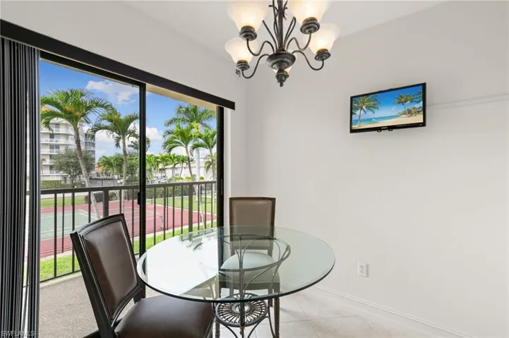 Eat-in kitchen area with slider
