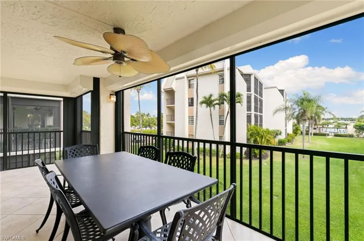Perfect for a dinner in the breeze
