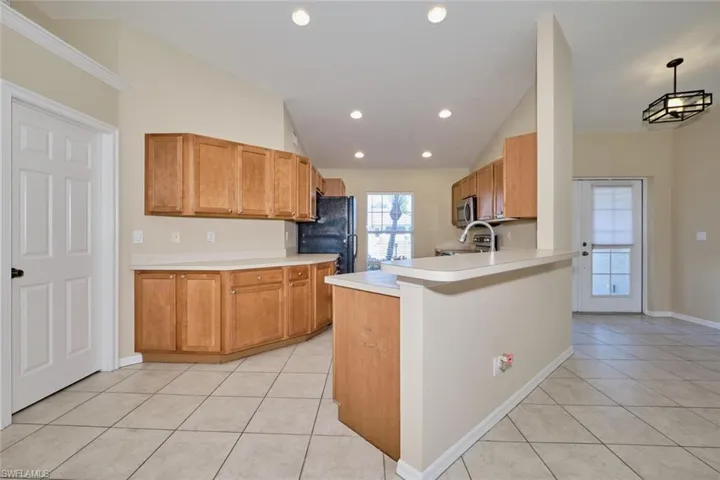 3801 28th St Sw, Lehigh Acres Fl 33976