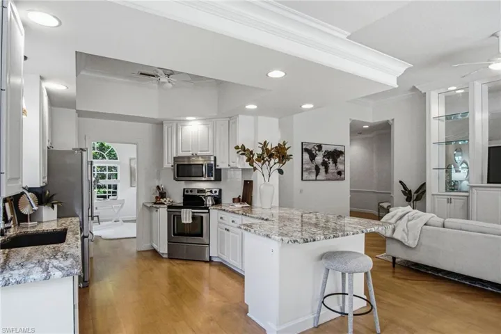 2737 Island Pond Ln, Naples, Florida 34119