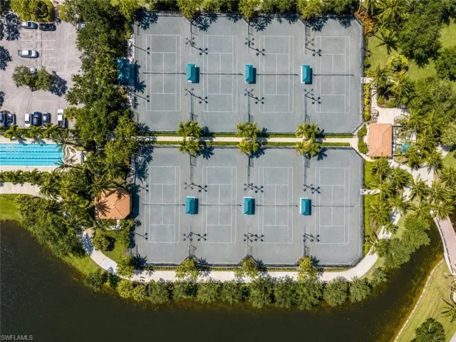 2737 Island Pond Ln, Naples, Florida 34119