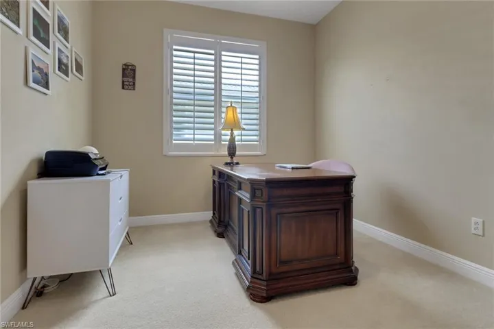 Master en-suite bonus room perfect for office, nursery, or exercise space.