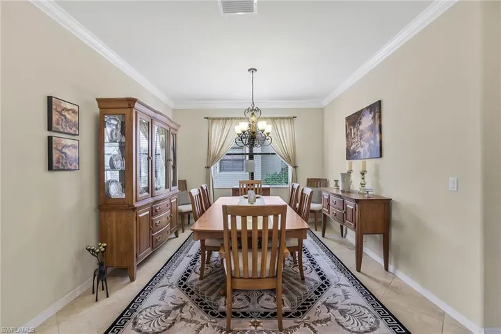 3824  Ruby  WAY, Naples, FL 34114