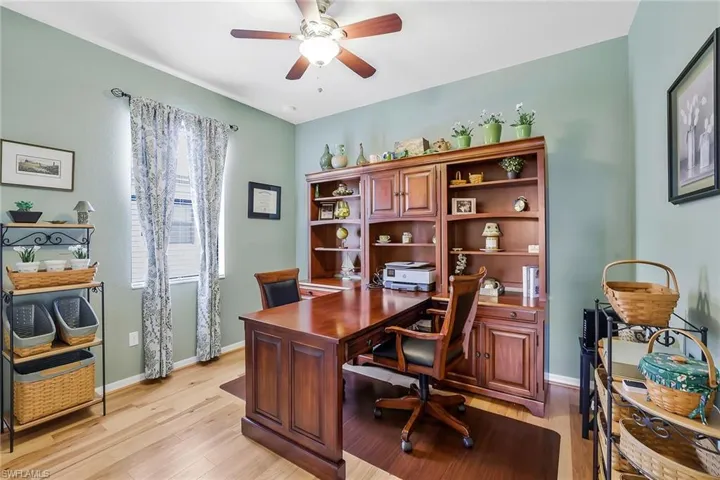 3824  Ruby  WAY, Naples, FL 34114