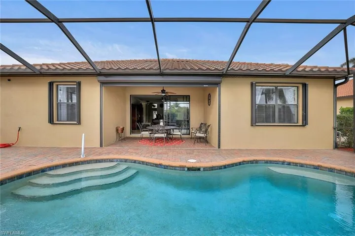 3824  Ruby  WAY, Naples, FL 34114