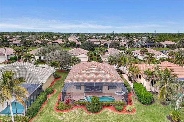 3824  Ruby  WAY, Naples, FL 34114