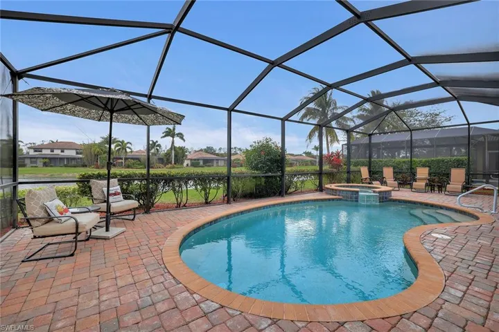 3824  Ruby  WAY, Naples, FL 34114