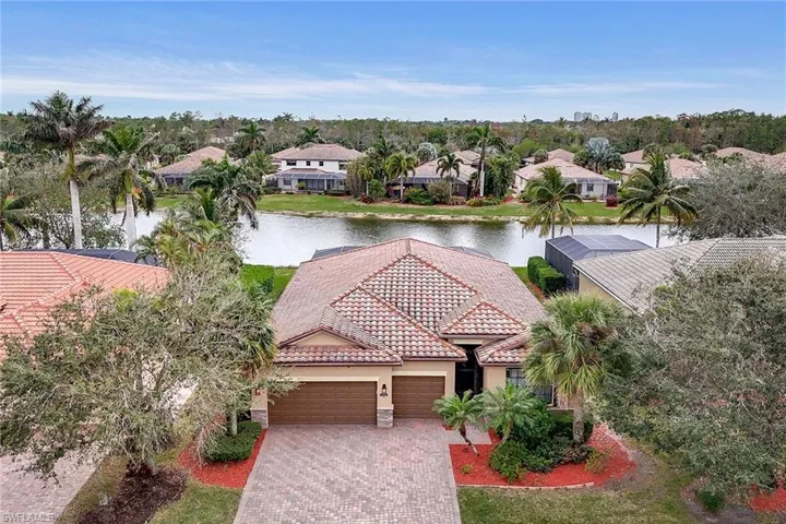 3824  Ruby  WAY, Naples, FL 34114