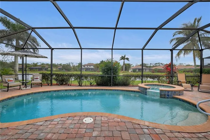 3824  Ruby  WAY, Naples, FL 34114