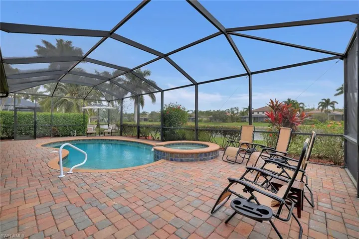 3824  Ruby  WAY, Naples, FL 34114