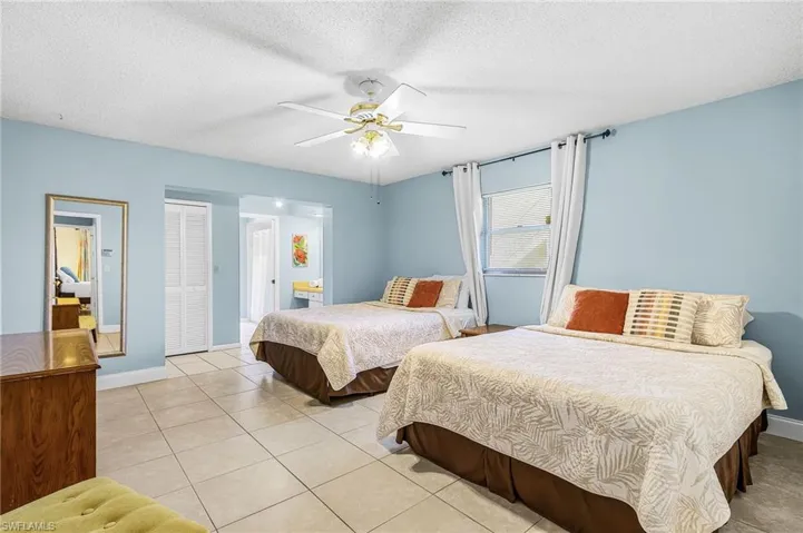 4504 Se 6th Pl 1, Cape Coral, Florida 33904