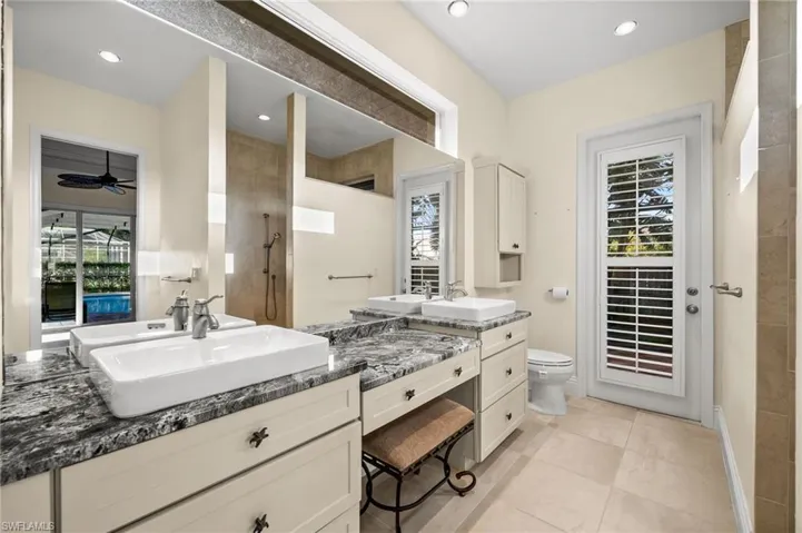 544  Roma  CT, Naples, FL 34110