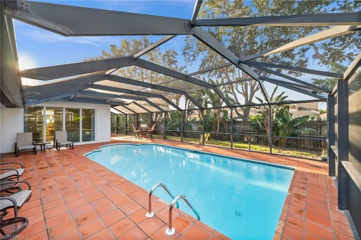 544  Roma  CT, Naples, FL 34110