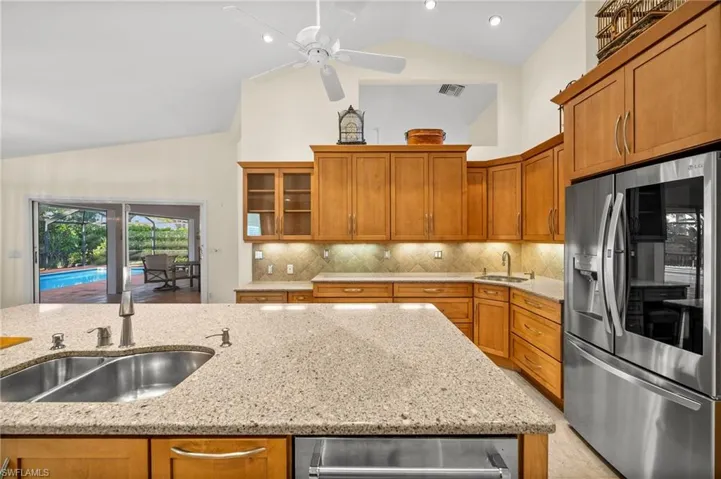 544  Roma  CT, Naples, FL 34110