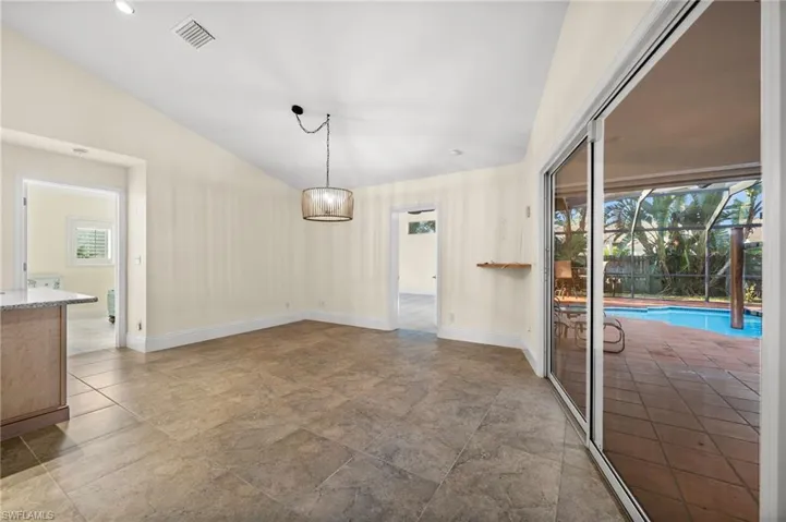 544  Roma  CT, Naples, FL 34110