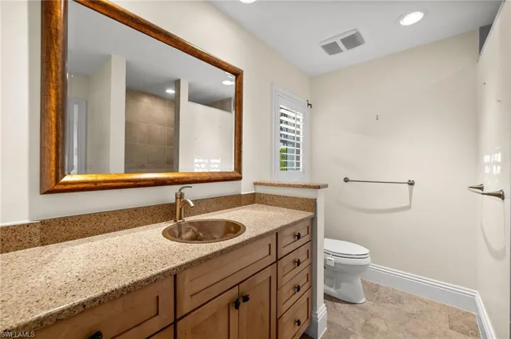 544  Roma  CT, Naples, FL 34110