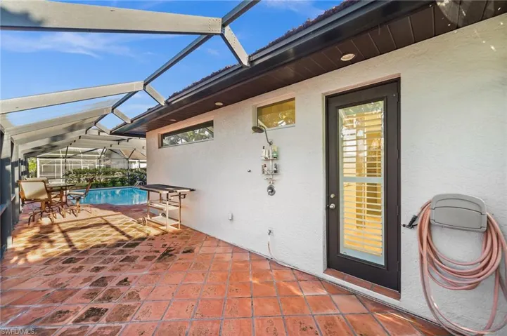 544  Roma  CT, Naples, FL 34110