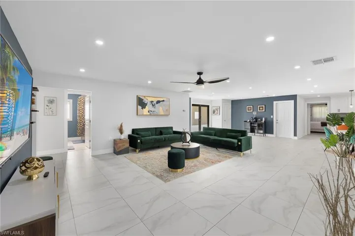 5211 Pocatella Ct, Cape Coral, Florida 33904