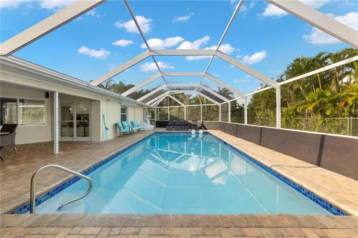5211 Pocatella Ct, Cape Coral, Florida 33904