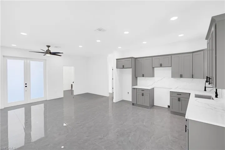 864 Chantilly St E, Lehigh Acres, Florida 33974