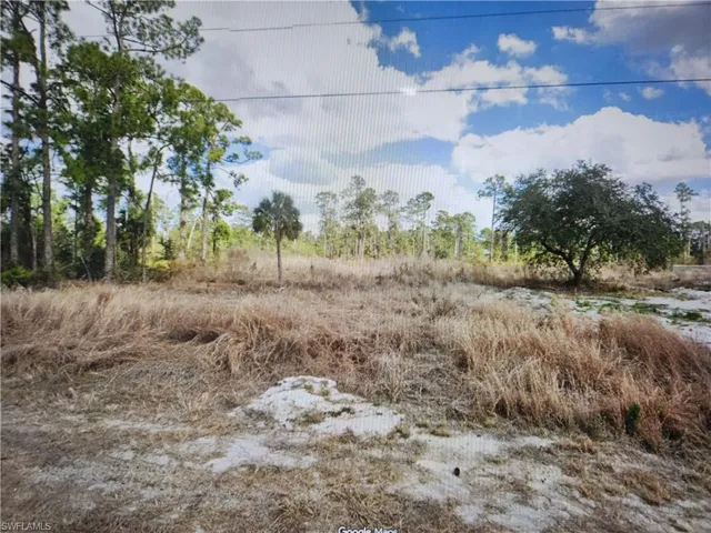 908 Leroy Ave, Lehigh Acres, Florida 33972