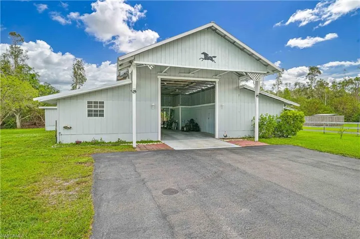 12240  Honeysuckle  RD, Fort Myers, FL 33966