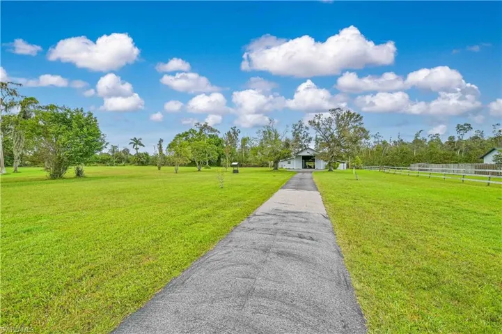 12240  Honeysuckle  RD, Fort Myers, FL 33966