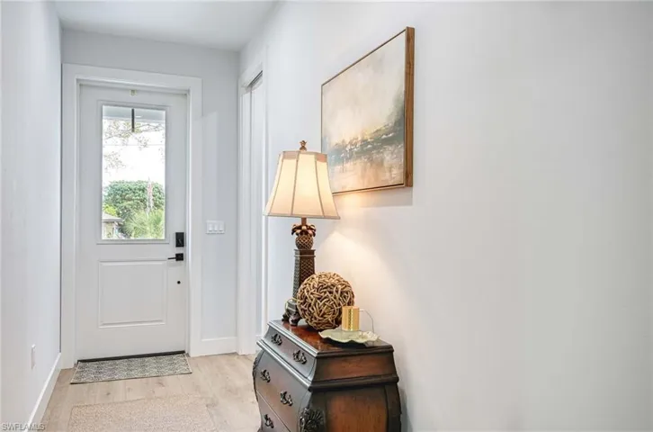 1147  Steeves  AVE, Naples, FL 34104