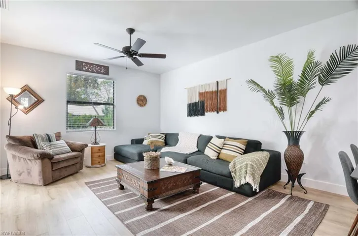 1147  Steeves  AVE, Naples, FL 34104