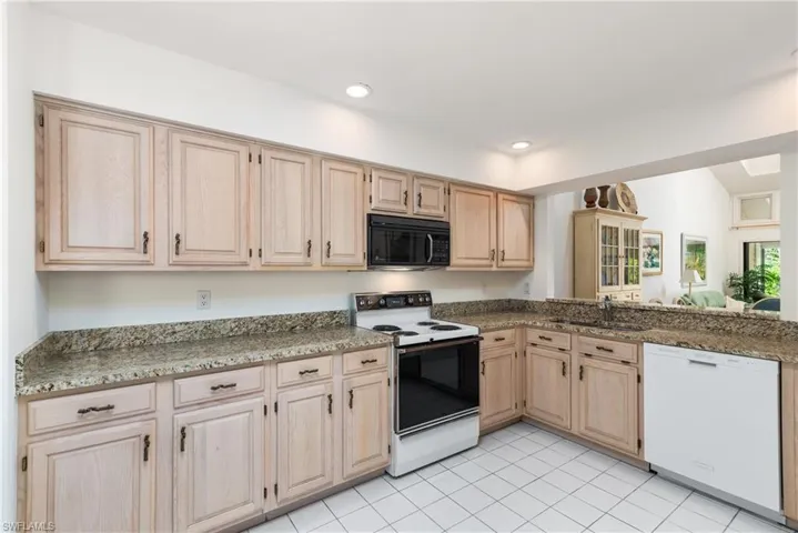 6658 Trident Way J4, Naples, Florida 34108