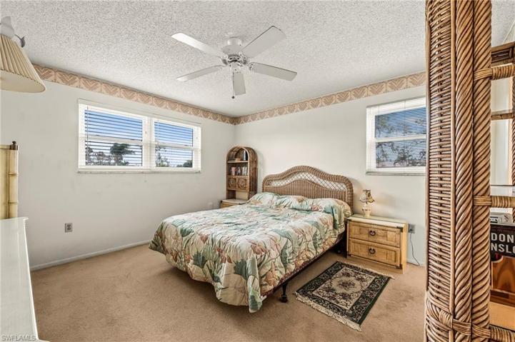 Extra windows are present in only the end units and these are hurricane impact.