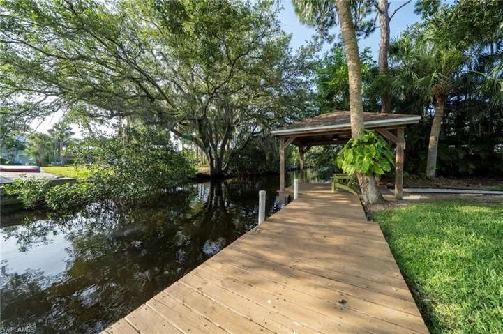 Enjoy the natural beauty and the shade that the beautiful Oak provides from across the canal while you enjoy your morning coffee.