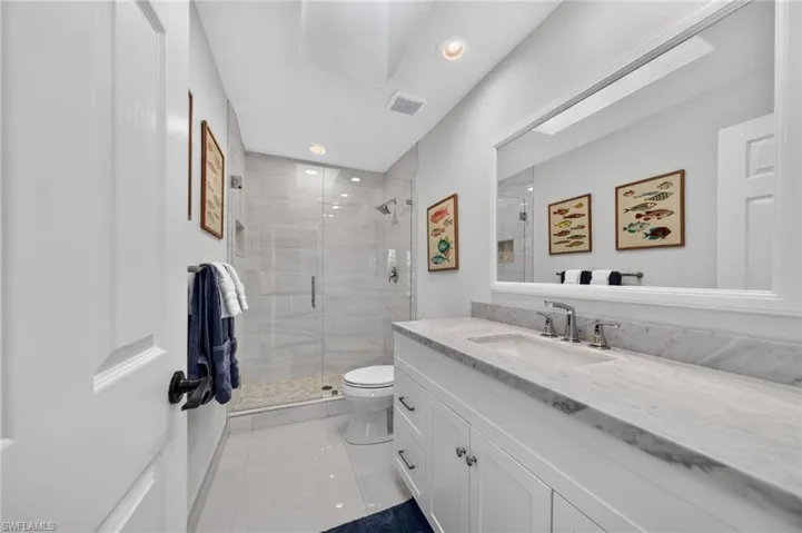Guest Bathroom with sunlight