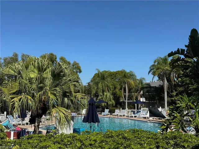 600 Neapolitan WAY # 351, NAPLES FL 34103