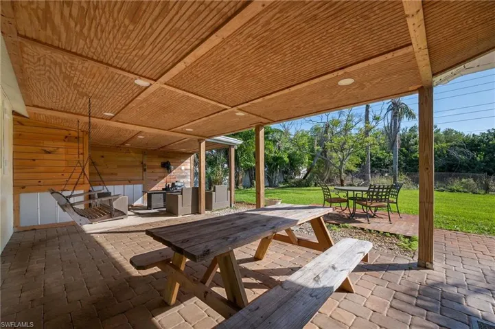 The outdoor deck is fully electric and is a nice outdoor area.