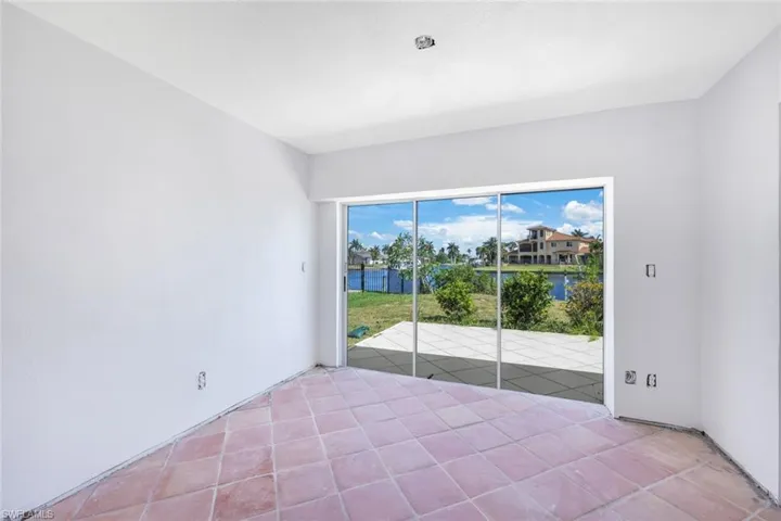 320 Tudor Dr, Cape Coral Fl 33904