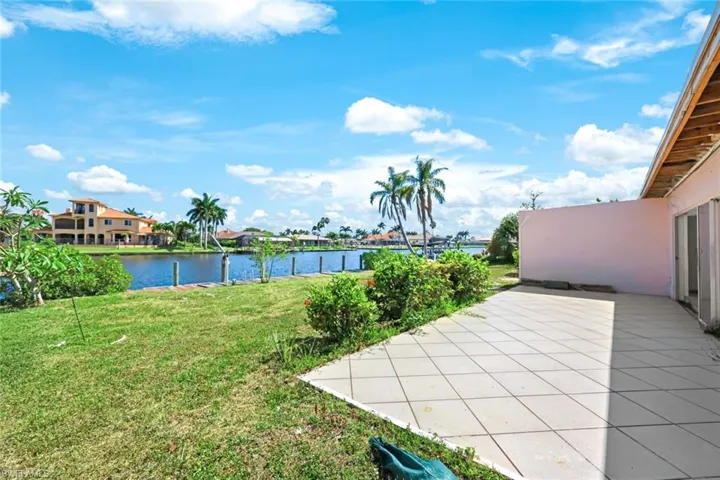 320 Tudor Dr, Cape Coral Fl 33904
